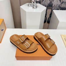 Louis Vuitton Slippers